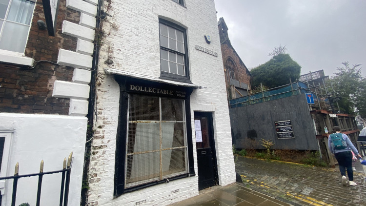 A former antique dolls shop in Chester could be turned into an "independent craft beer bar" (Image: Nub News)