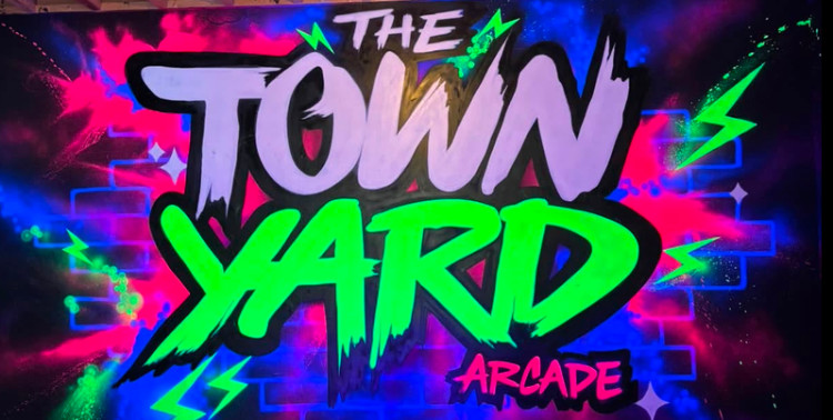 The Town Yard sports bar, arcade and American diner will open in Shepton Mallet on 11 September, with food challenges and milkshakes planned.