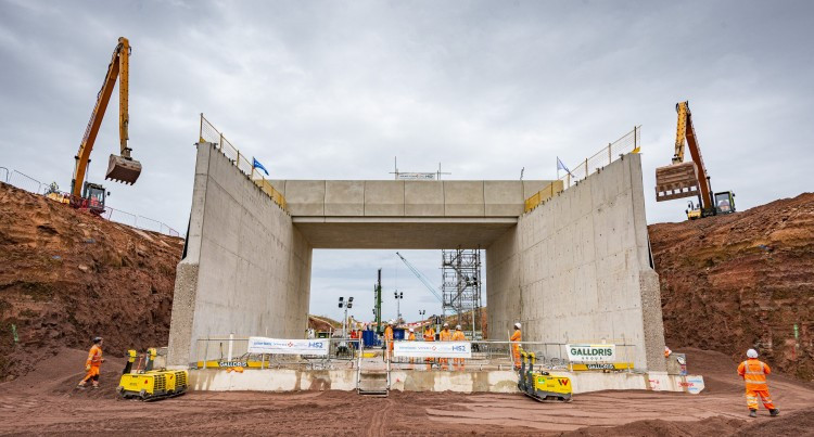 The cutting will be over 11m deep in places (image via HS2)