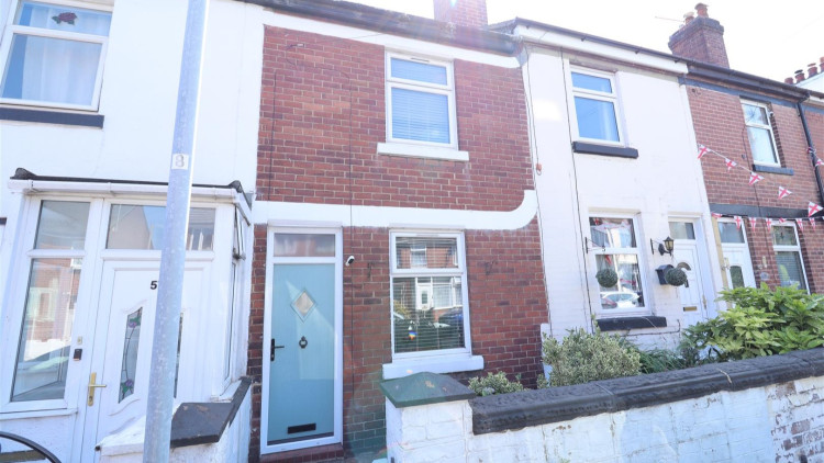 This week we are showcasing a two-bedroom house in Newcastle-under-Lyme (images via Stephenson Browne)