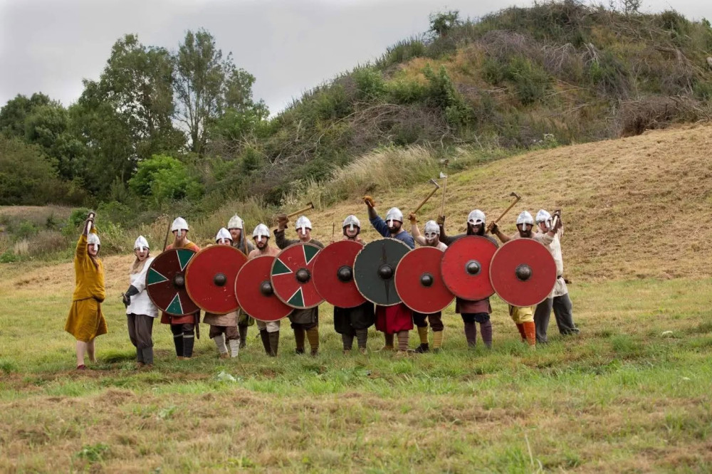  Viking re-enactors Draca Beordor will take over the Bishop’s Palace in Wells on 12 September with battles, crafts and camp life.