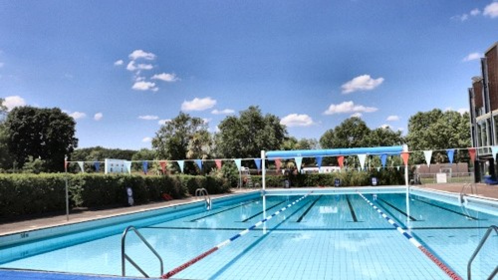 The outdoor pool at Richmond's Pools on the Park is getting a new cover (Credit: Richmond Council)