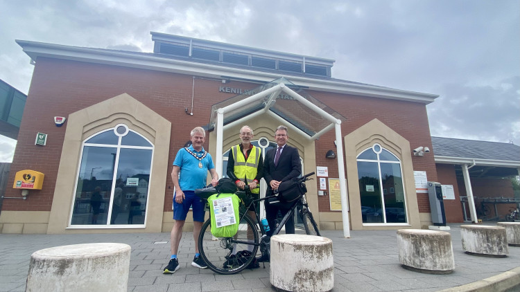 Jim Perryman will cycle 450km in seven days (image by Nub News)
