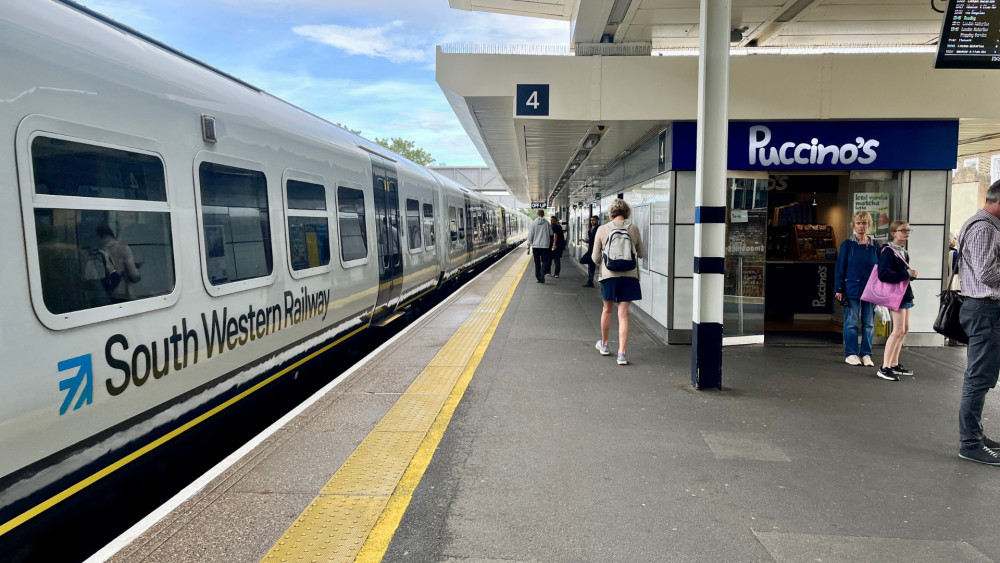 South Western Railway has gained White Ribbon accreditation (credit: Nub News).