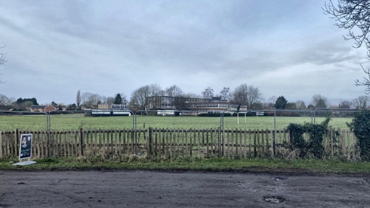 The vacant school site at Rouncil Lane (image by Nub News)