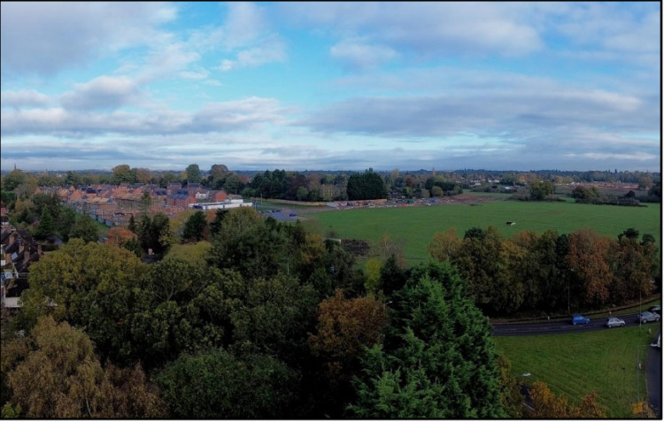 The land runs from Crewe Lane to Leamington Road (image via planning application)