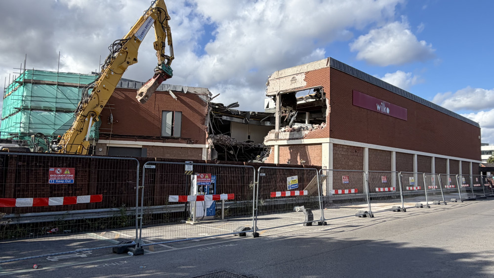 The old Wilko building is currently being demolished (image via Livia Gregor)
