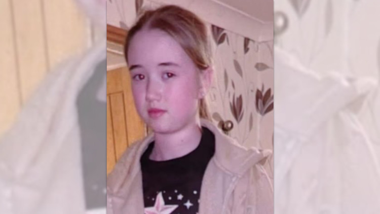 Alisha has links to Stockport, Merseyside Police have said (Image via Merseyside Police)