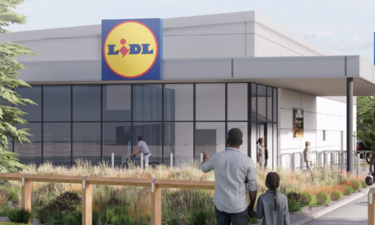 Lidl's supermarket plans advance as councillors recommended approval for a new store near a major Warwick and Leamington roundabout (image supplied) 