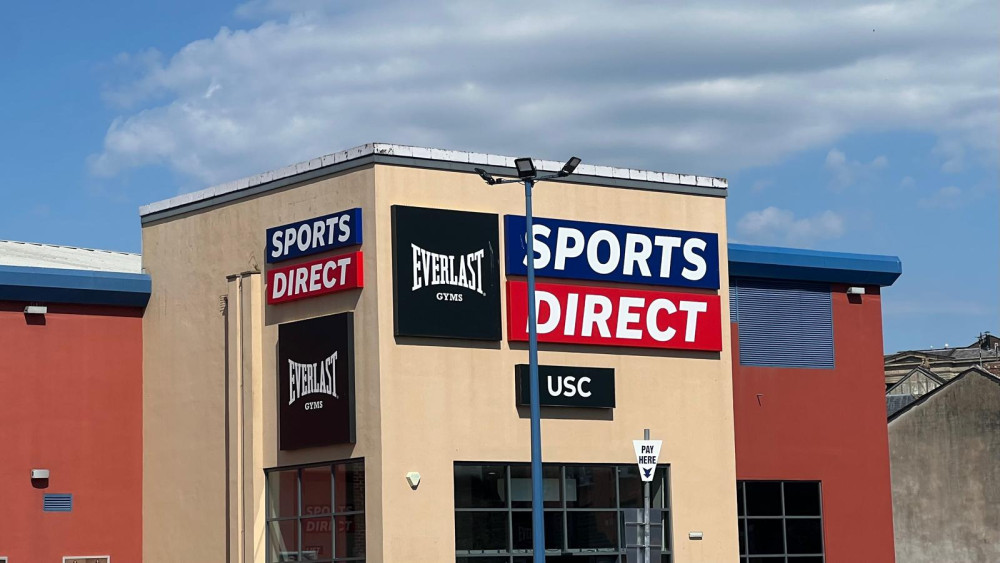 Everlast Gyms are being urged to make improvements to their Macclesfield location (Credit: Nub News)