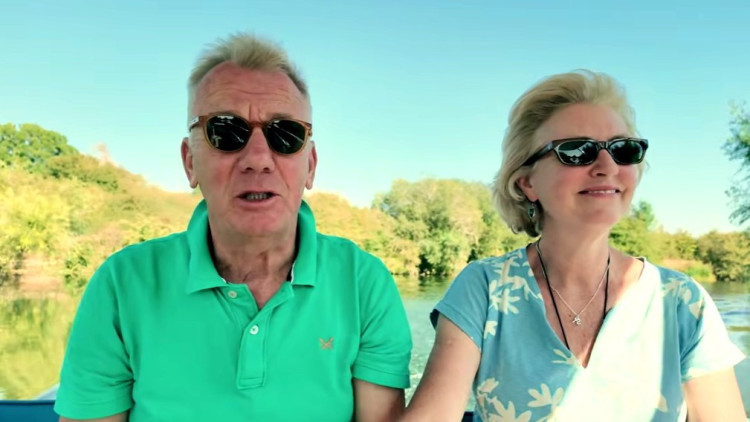 Tim and Sue Knox have completed a five-day, 124-mile journey down the River Thames, from Lechlade to Teddington, in a boat powered entirely by sunlight (Credit: Torkmar)