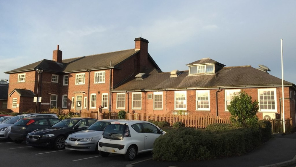 St George's Hospital (image via Jonathan Hutchins on Geograph)
