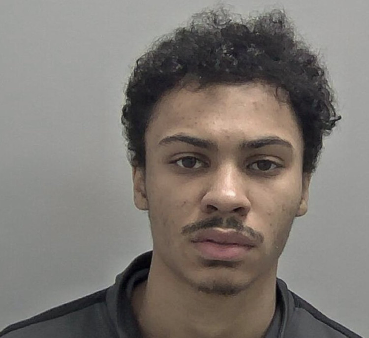 Crimestoppers offers £1000 for information on Dante Kelly aged 23, wanted for breaching Serious Crime Order. (image via Leamington Police) 