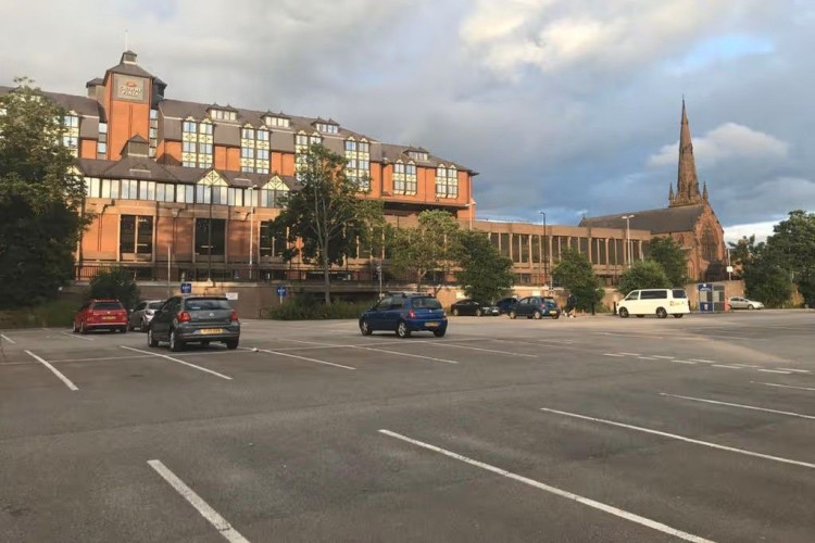The six-storey scheme would replace the existing planning consent for student accommodation (Image: Chester Race Company)