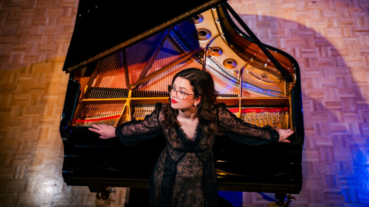 Pianist Madeleine Brown is performing on 10 February (image via Keele)