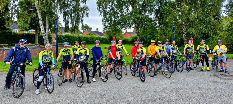 Farmer's Pants brought its 2026 cycling season to a fantastic finish on Friday 25 September (Photo: Sam Lee).