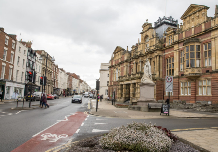Warwick District Council seeks government reimbursement for paused council reshuffle costs (image via SWNS)