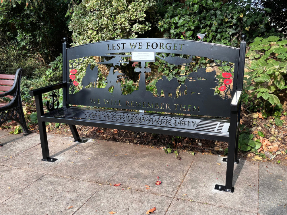 One of the new Military Memorial Benches in Oakham (image via LDRS)