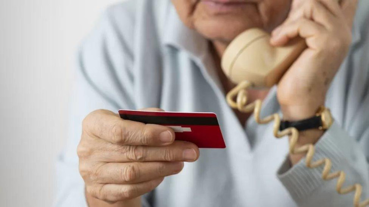  Glastonbury police fraud surgery at Nationwide before Black Friday
