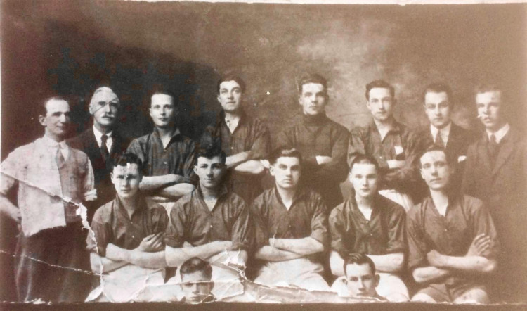 A family seeks Wells readers' help identifying faces in a pre-WWII Wells Wednesdays football team photo. (Supplied) 