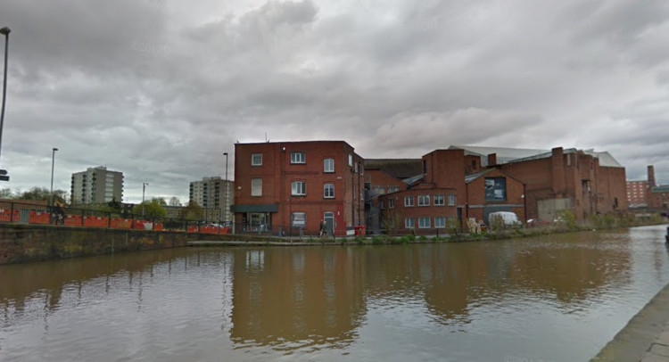 Firefighters tackled a large canal boat fire in Chester city centre in the early hours of Sunday morning (Image: Google Maps)