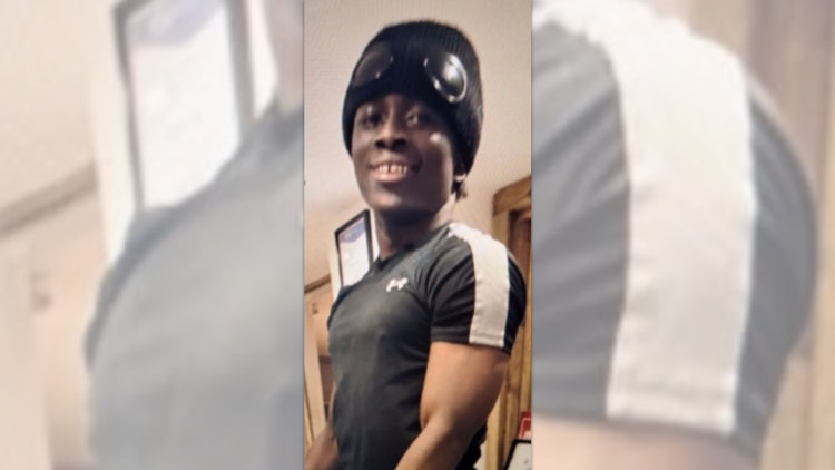 Wolverhampton Police are looking to find 16-year-old Emmanuel, who is believed to have links to Stockport (Image via Wolverhampton Police)