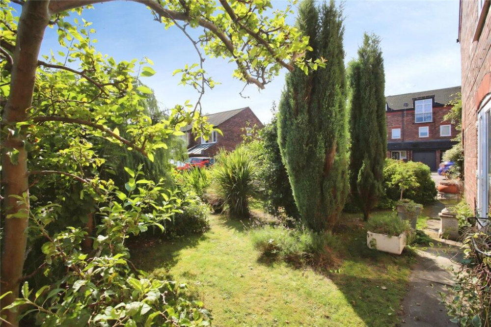 Our friends and sponsors at Julian Wadden present this 'rare' opportunity to buy this lovely ground floor flat in Heaton Mersey (Image - Julian Wadden)