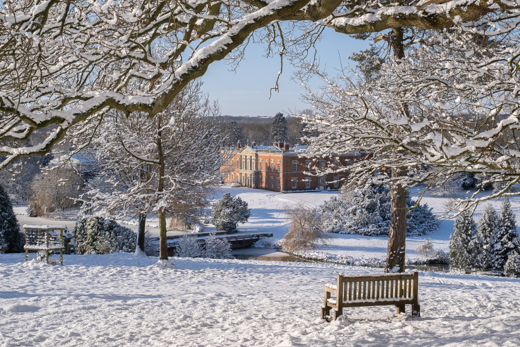 Step into a winter wonderland at Staunton Harold Hall's Christmas artisan market (Photo: Staunton Harold Hall)