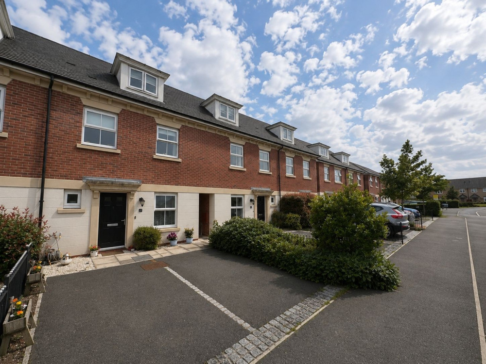 Thornley Groves presents this character style three-storey house (Thornley Groves)