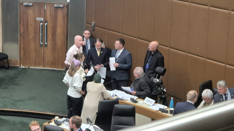 Councillors hold talks over motions at Solihull Council full council meeting. (Picture: Sam Greenway LDR)