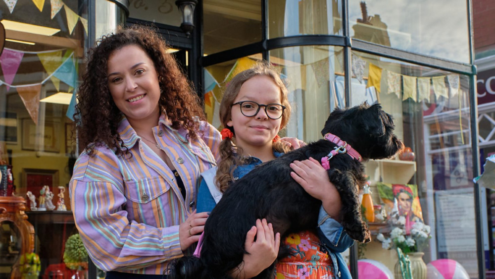 Dani Harmer is best known for playing Tracy Beaker. Pictured here with her on-screen daughter, played by Emma Davies (Credit: BBC)