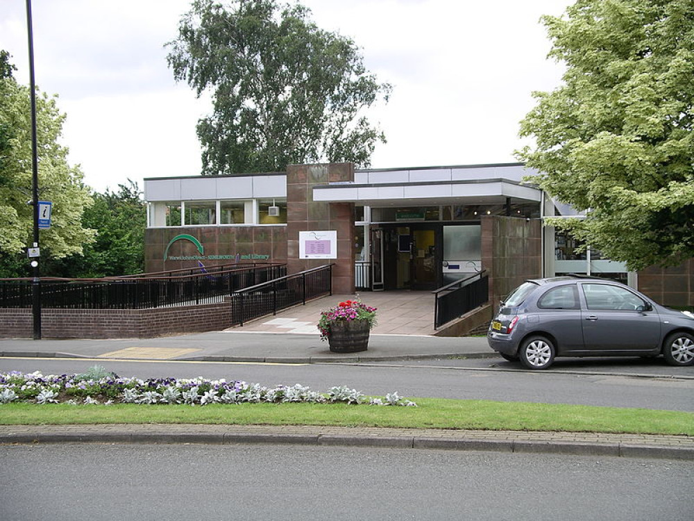 A Warwickshire library review found no evidence of inappropriate displays, but Reform UK councillors will still introduce new selection rules  (image via Snowmanradio)