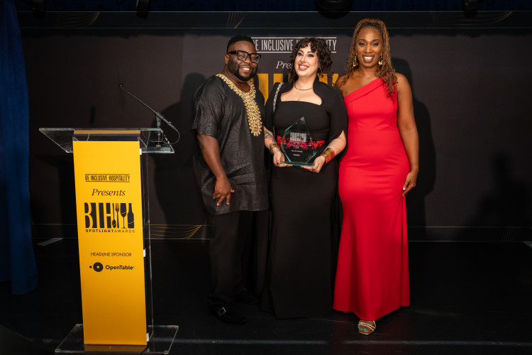  Glastonbury chef Ayesha Kalaji has been named chef of the year at an awards ceremony recognising Black and ethnic minority talent in hospitality.