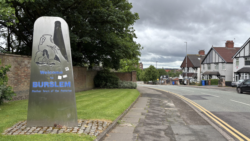 The project includes the completion of the Burslem Cenotaph (image via Nub News)
