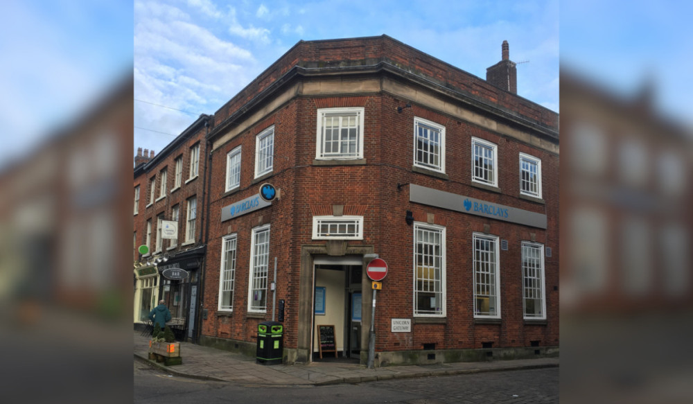 A premises licence application has been submitted for the former Barclays bank in Macclesfield (Credit: Nub News)