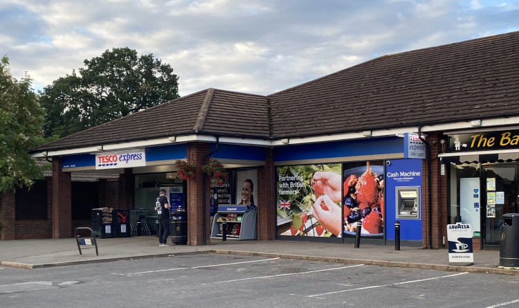 Tesco Express has reopened (image by Nub News)