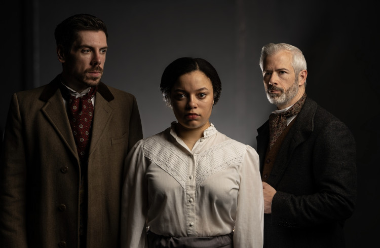 Juliet Swan Seaton as Bella Manningham (C), Dan Gough as Rough (R) and Dean Sheridan as Jack Manningham (L) grapple with secrets, deception and what lurks behind closed doors (image by Gwyn Davies and Guy Devine)