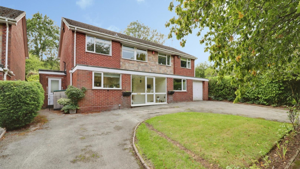This week we are showcasing a five-bedroom house in Newcastle-under-Lyme (images via Stephenson Browne)