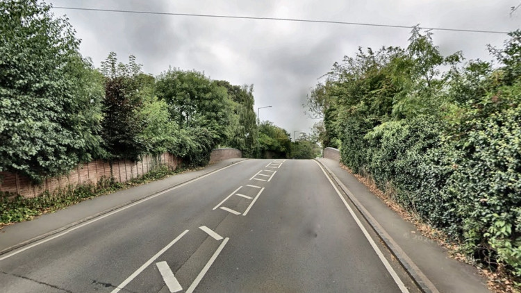 Traffic lights are in place on Myton Road (image via Google Maps)
