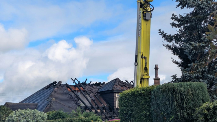 Fire swept through a house in Liverpool Road West just before midnight but no one was injured. (Photo: Nub News) 