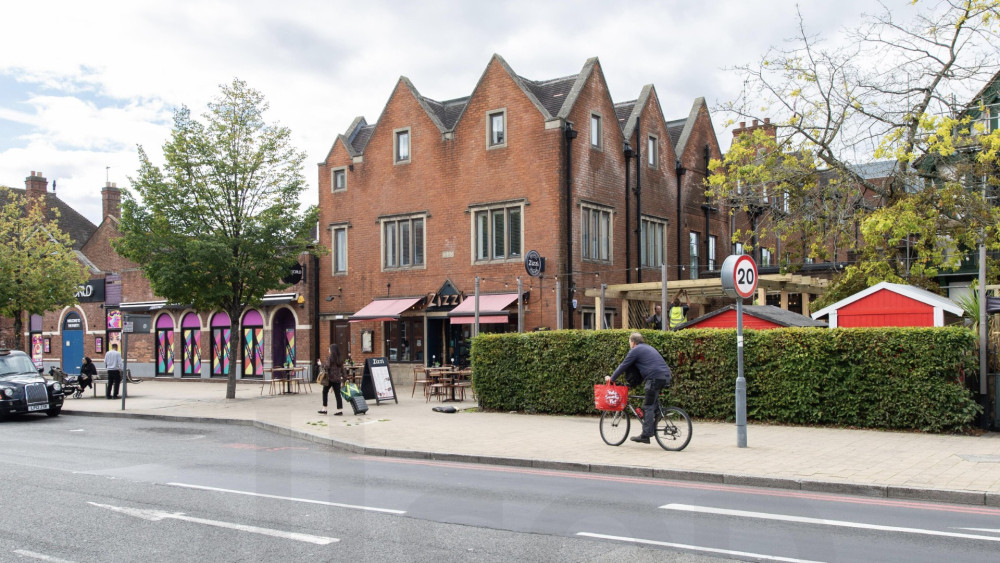 The restaurant is occupied by Italian chain Zizzi, which has a lease running until 2028 (Image via Allsop)