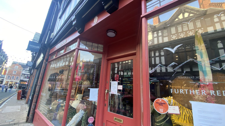 A Chester landlord has changed the locks at a city centre store (Image: Nub News)