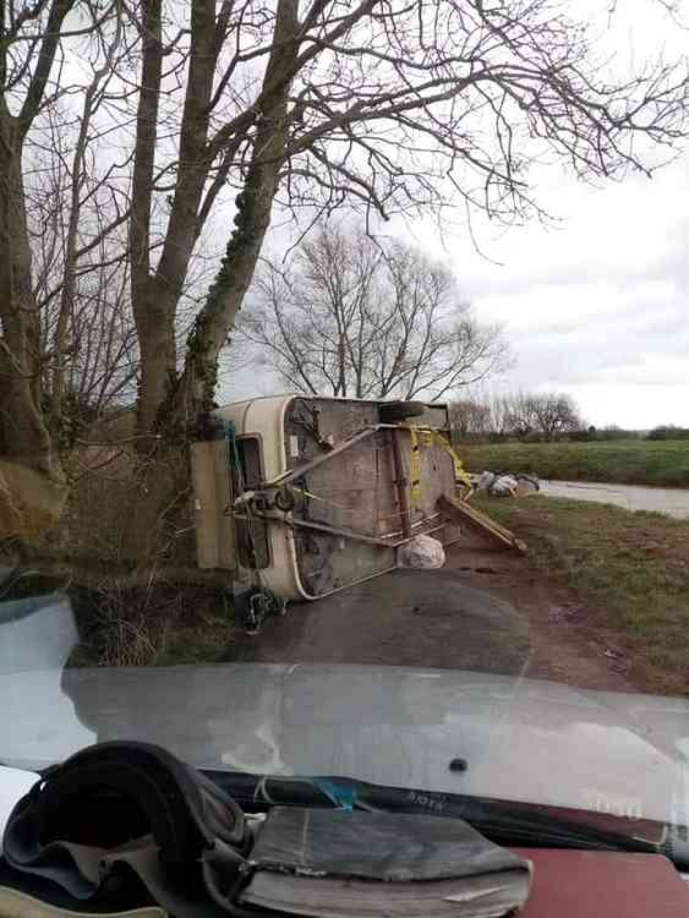 The caravan blocking Kennard Moor Drove