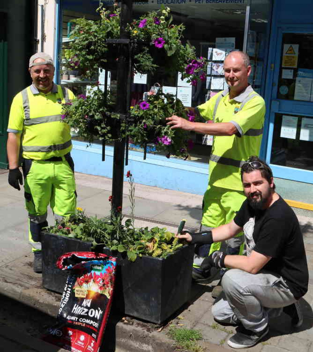 Wells City Council staff brighten the city centre