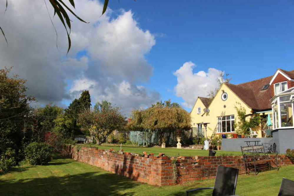 Four-bedroom detached home with three-bedroom annexe in Wookey Hole Road Four-bedroom detached home with three-bedroom annexe in Wookey Hole Road