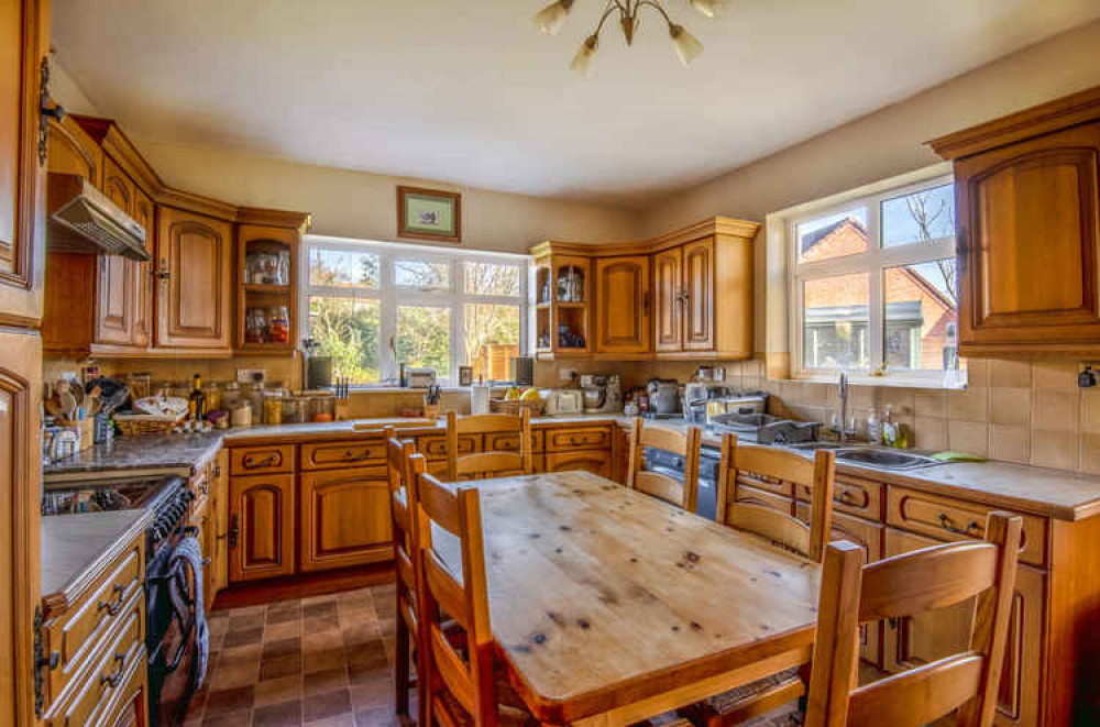 Four-bedroom detached home with three-bedroom annexe in Wookey Hole Road Four-bedroom detached home with three-bedroom annexe in Wookey Hole Road