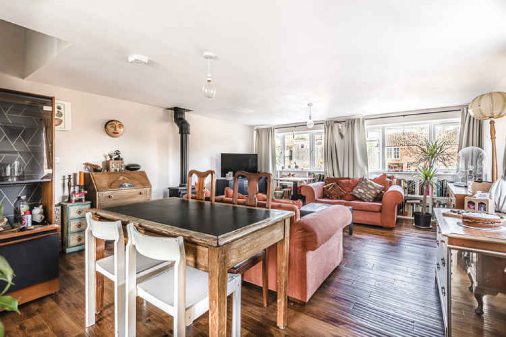 Four-bedroom detached home with three-bedroom annexe in Wookey Hole Road Four-bedroom detached home with three-bedroom annexe in Wookey Hole Road