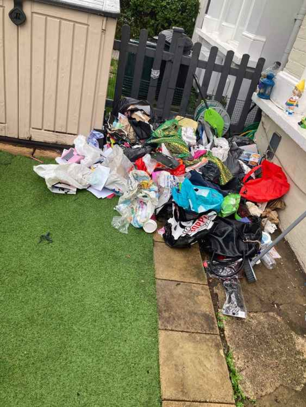 The mess left yesterday evening. The mess left yesterday evening.